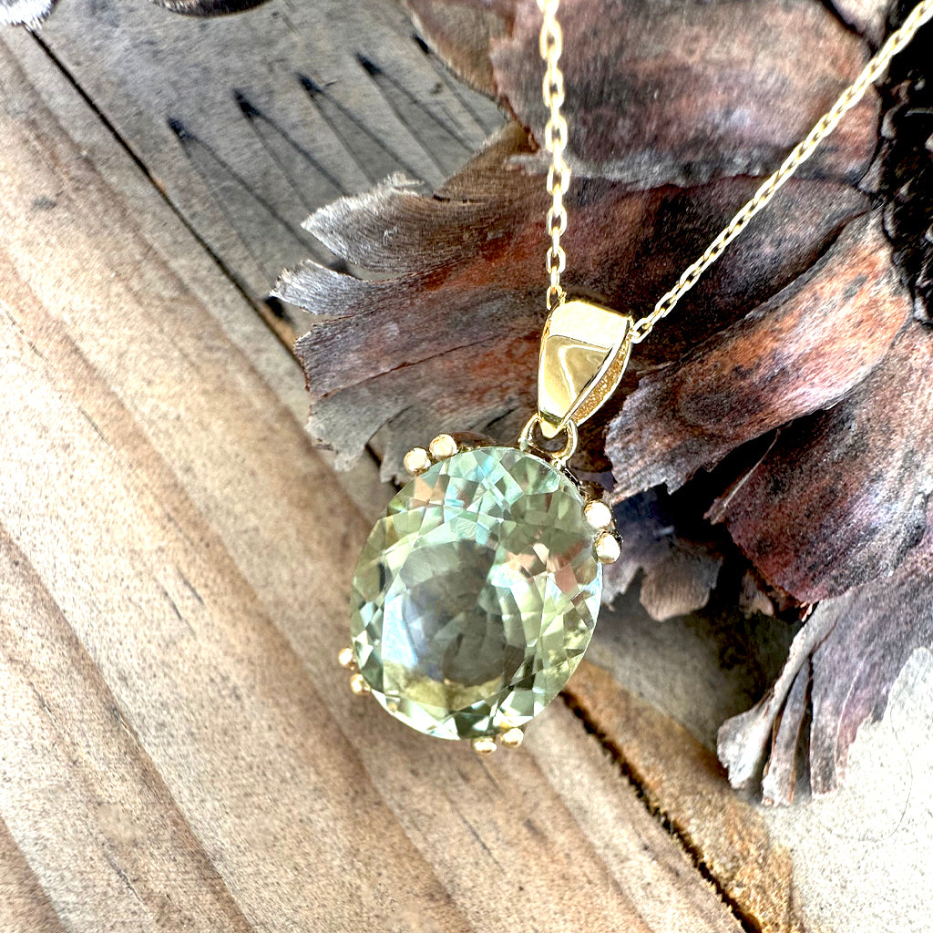Classic Oval Cut Double Claw Green Amethyst Yellow Gold Pendant