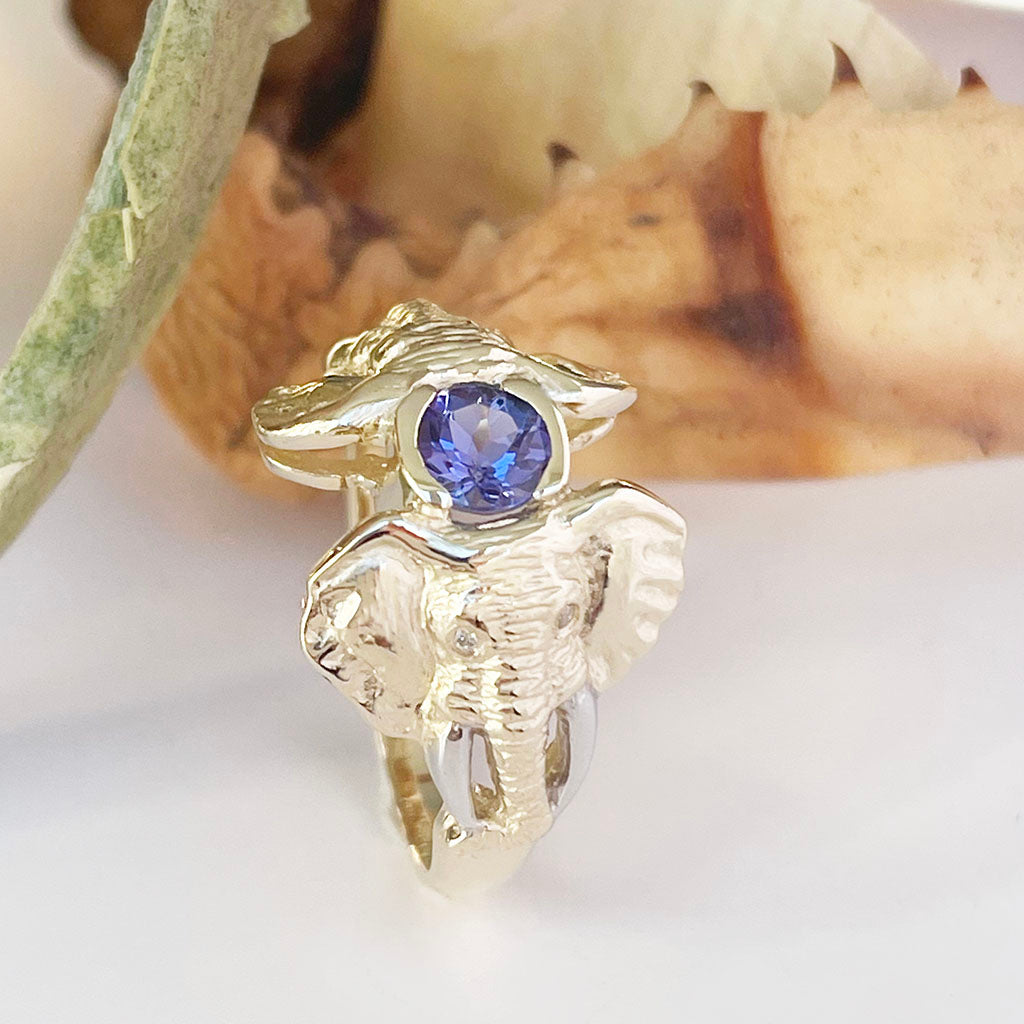 Double Elephant Head Ring with Tanzanite in Yellow Gold