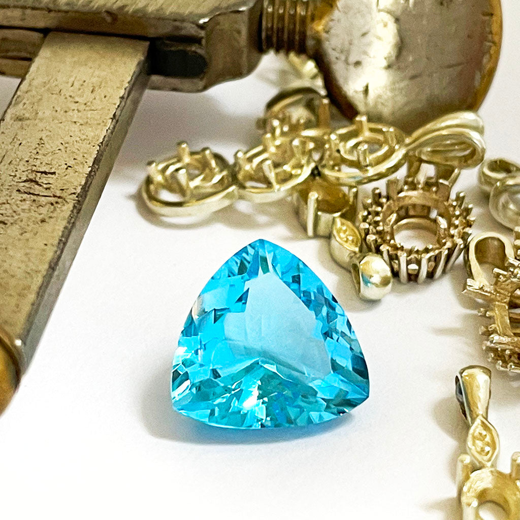 Topaz - Blue Trilliant Cut - 7.50ct – Afrogem Jewellers
