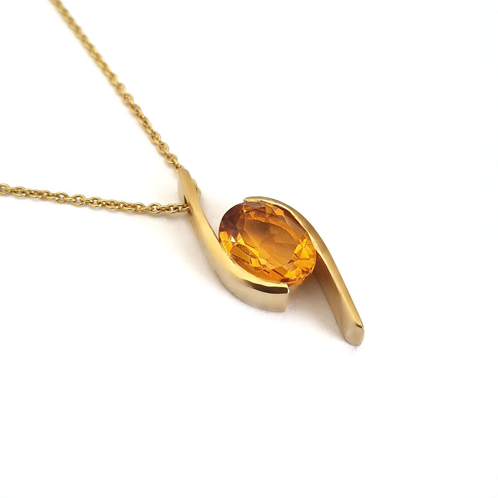 Dynamic yellow Gold Twisted Oval Cut Citrine Pendant