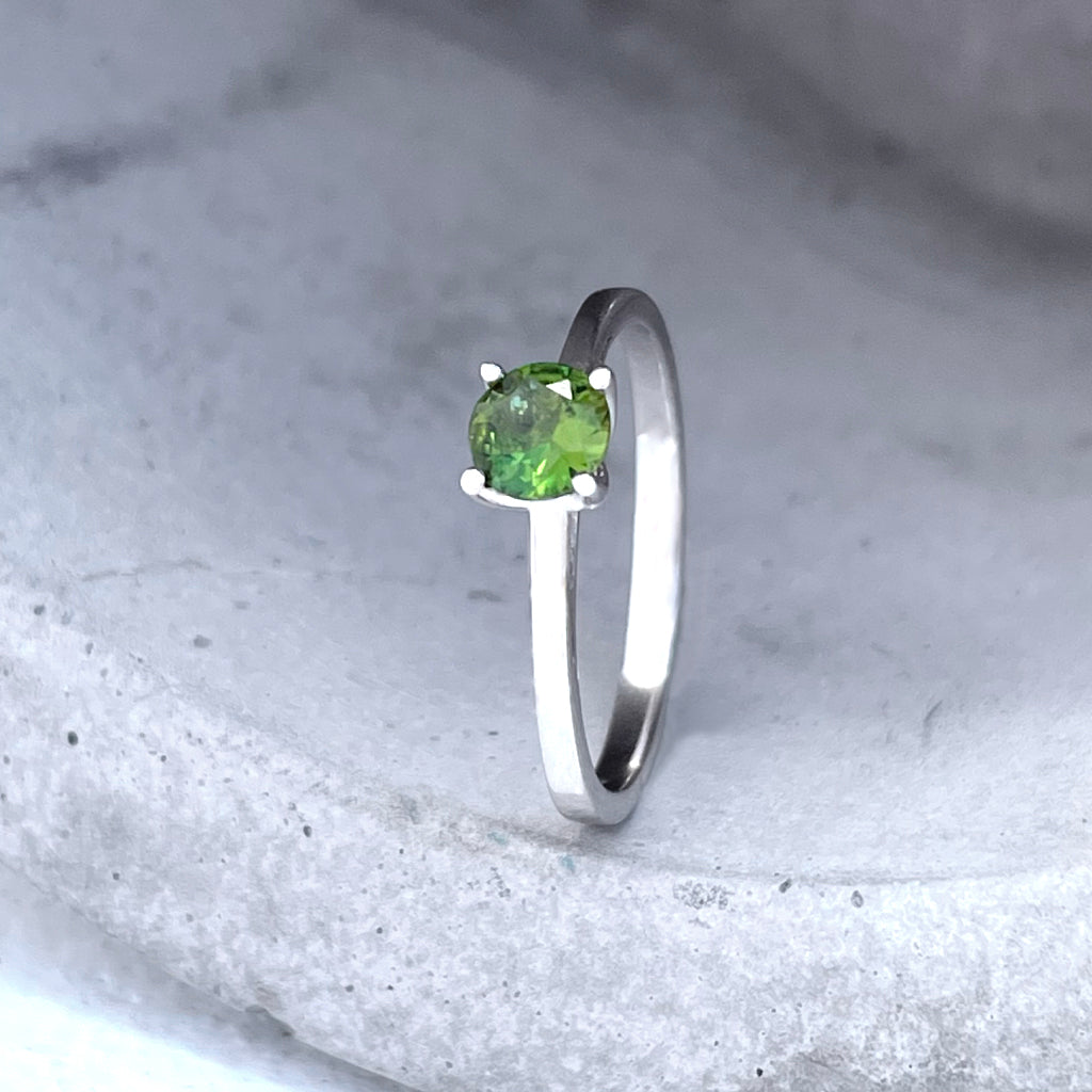 Delicate Solitaire Green Tourmaline Four Claw White Gold Ring
