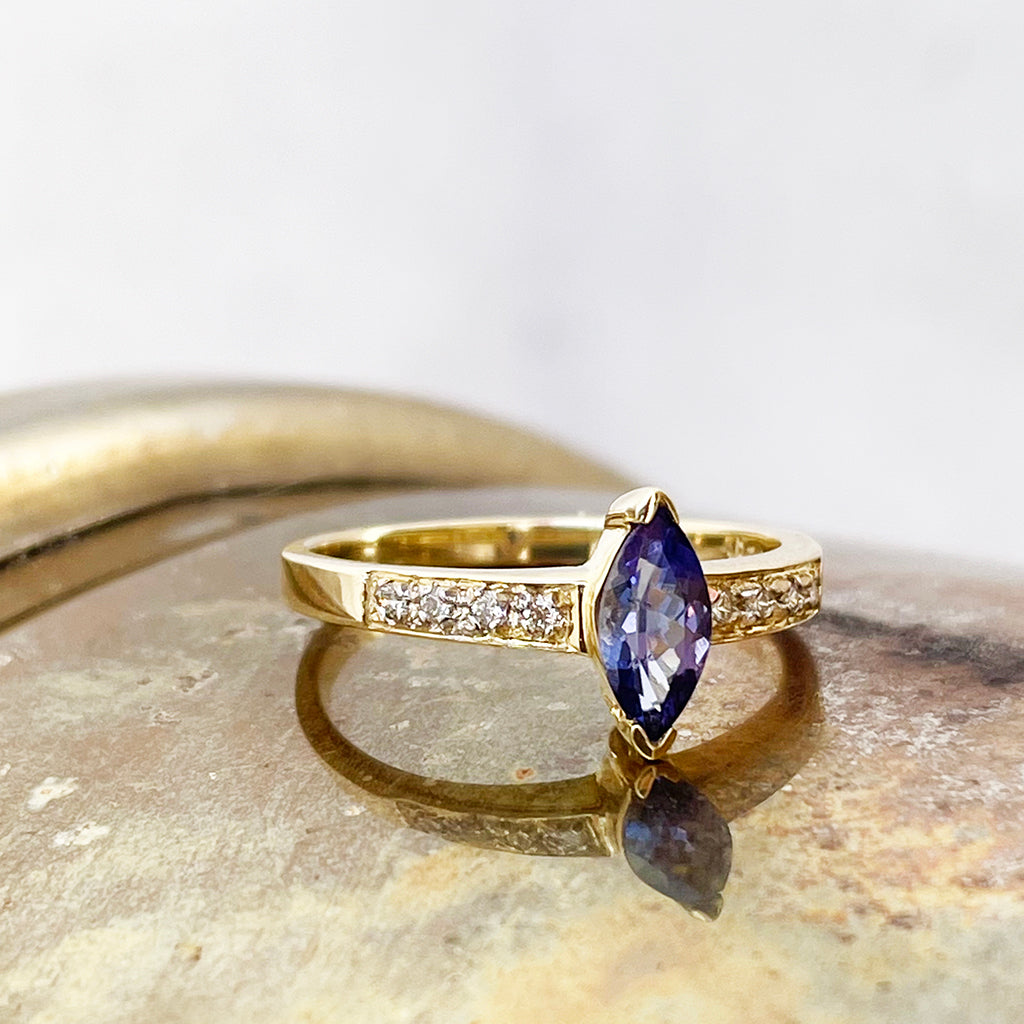 Gorgeous Marquise Tanzanite and Diamond Shouldered Yellow Gold Ring
