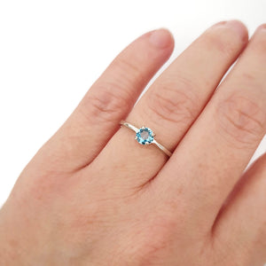 Silver Solitaire London Blue Topaz Round Cut Ring 7
