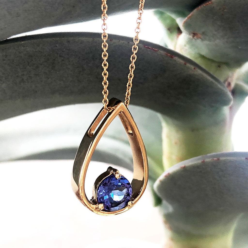 Tear Drop Tanzanite Yellow Gold Slider Pendant – Afrogem Jewellers