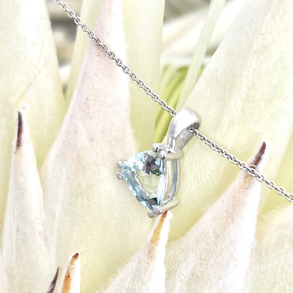 Trilliant Double Claw Aquamarine Pendant