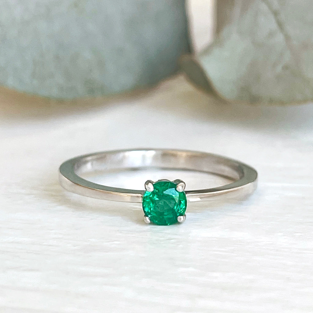 Classic Slightly Tapered White Gold Emerald Ring