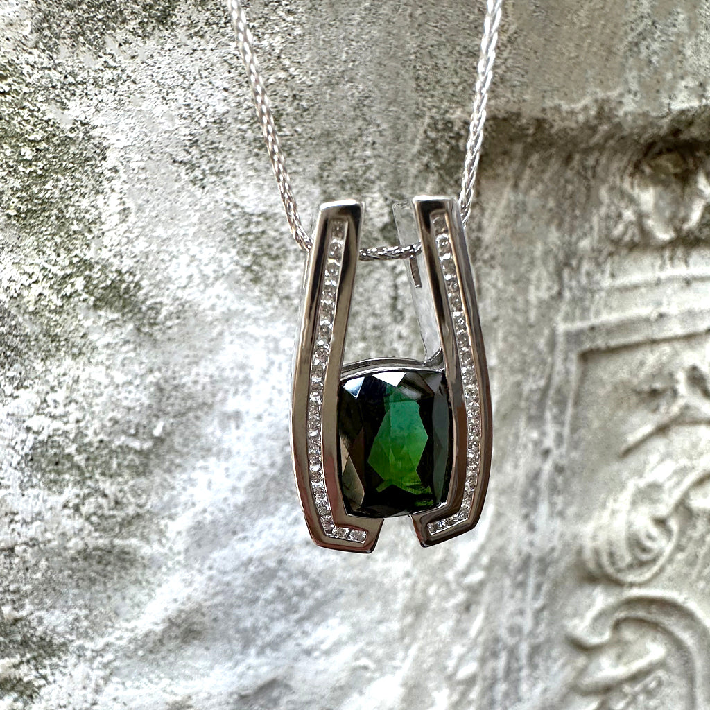 Contemporary Green Tourmaline and Diamond White Gold Pendant