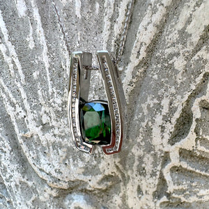Contemporary Green Tourmaline and Diamond White Gold Pendant