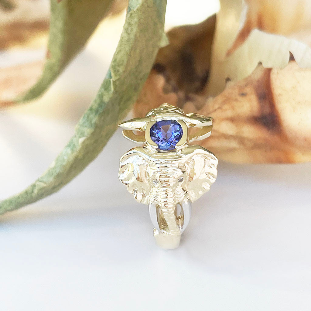 Double Elephant Head Ring with Tanzanite in Yellow Gold