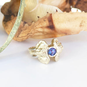 Double Elephant Head Ring with Tanzanite in Yellow Gold