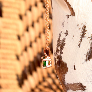 Elegant Claw Set Round Cut Tsavorite Rose Gold Pendant