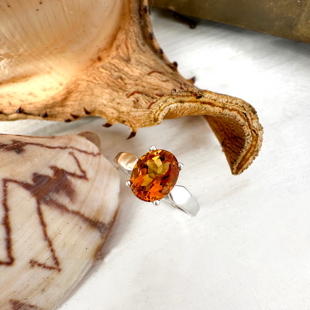 Elegant Oval Cut Citrine Solitaire White Gold Ring
