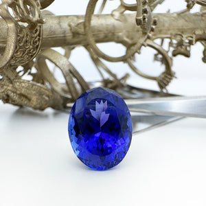 Tanzanite - blue/VIOLET Oval Cut - 6.19ct