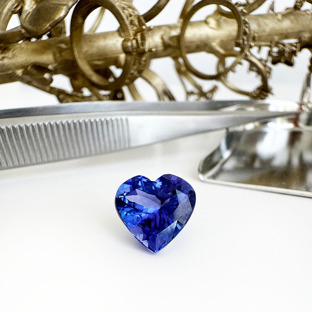 Tanzanite - blue/VIOLET Heart Cut - 3.49ct