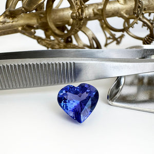 Tanzanite - blue/VIOLET Heart Cut - 3.49ct