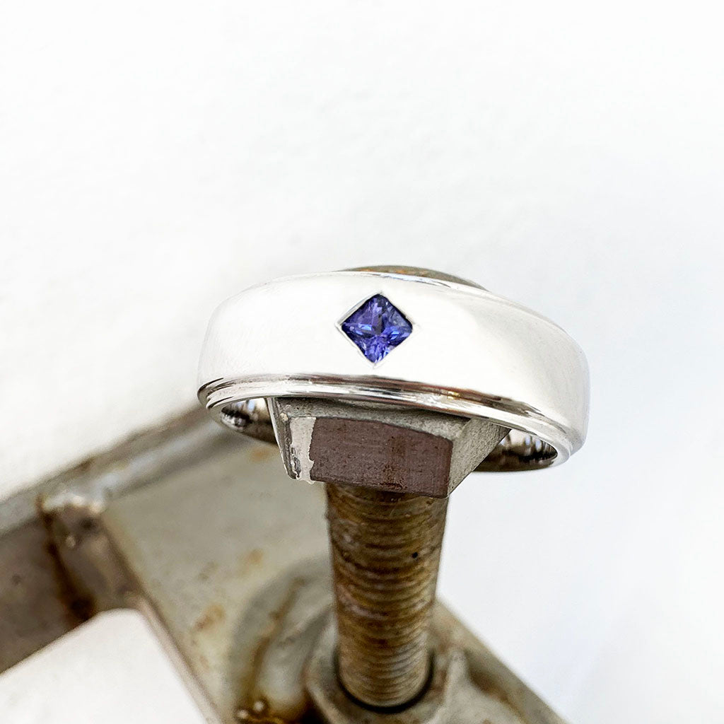 Unisex Solid White Gold Grooved Band With Square Cut Tanzanite Inlay Ring