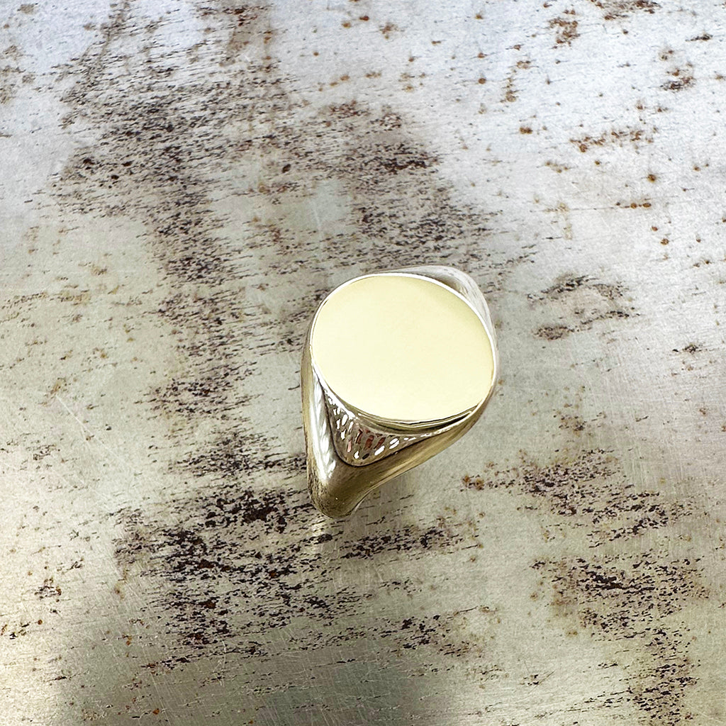 Classic Unisex Oval Front Yellow Gold Signet Ring