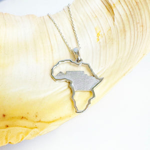 Table Mountain and Africa Map Pendant in White Gold