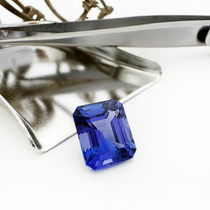 Tanzanite - blue/VIOLET Emerald Cut - 4.43ct