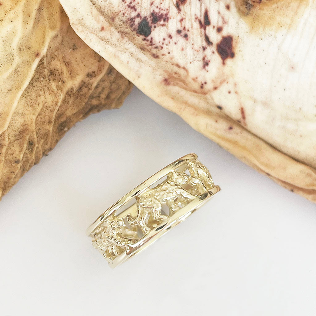 Leopard Chain Ring In Yellow Gold
