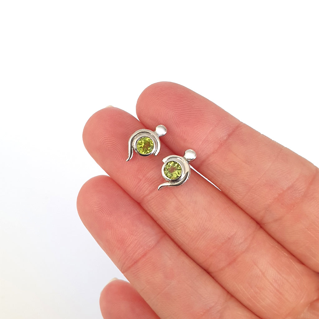 Peridot Studs With White Gold Bead and Curve Detailing