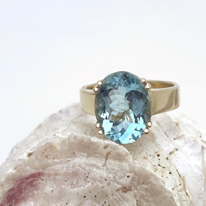 Solid Solitaire Aquamarine Oval Cut Double Claw Ring