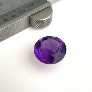 Amethyst - Purple Round Cut - 5.64ct