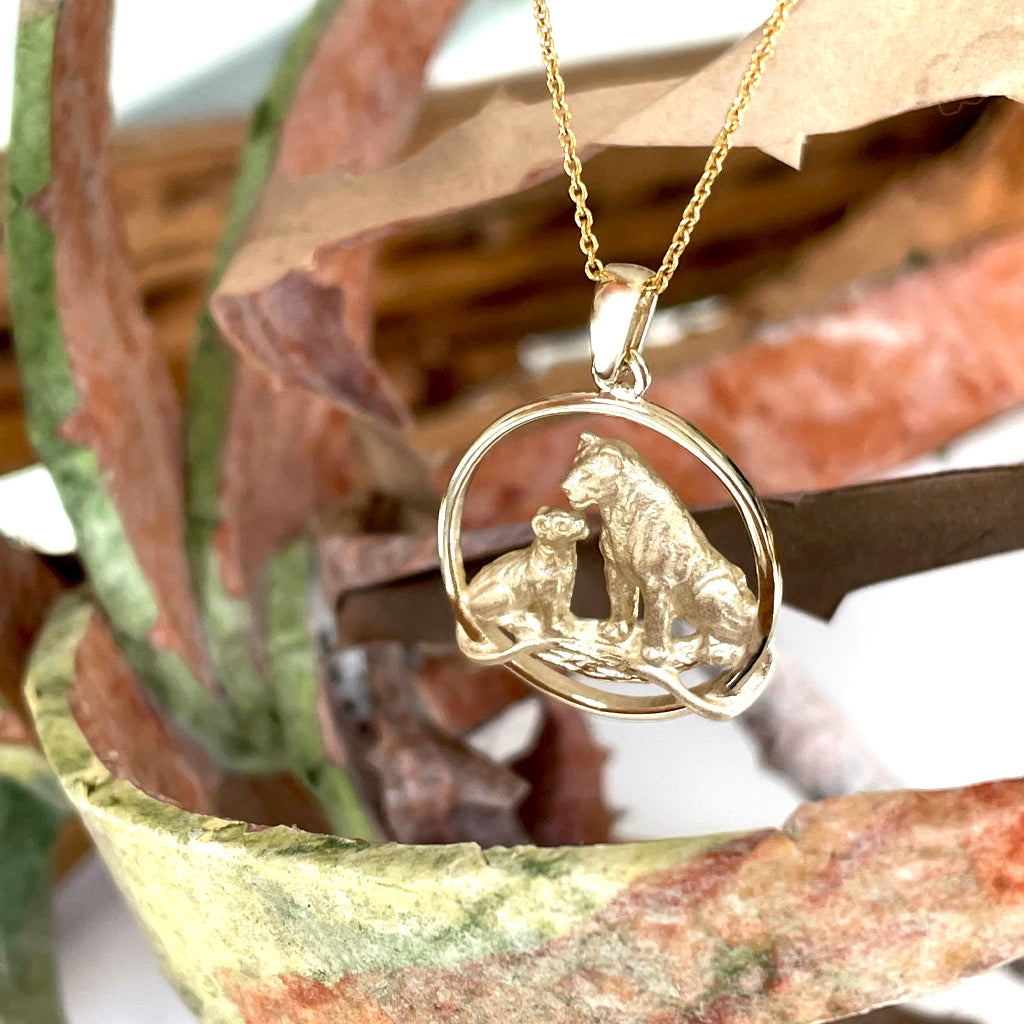 Loving Lioness and Cub Yellow Gold Pendant