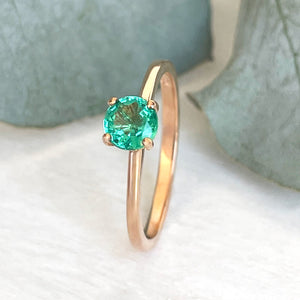 Majestic Raised Four Claw Rose Gold Emerald Ring