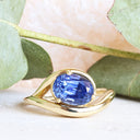 Sapphire yellow gold ring