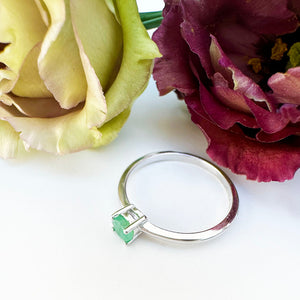 Petite Silver Round Cut Emerald Ring