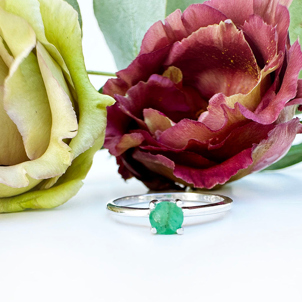 Petite Silver Round Cut Emerald Ring\