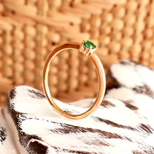 Petite Solitaire Four Claw Tsavorite Yellow Gold Ring