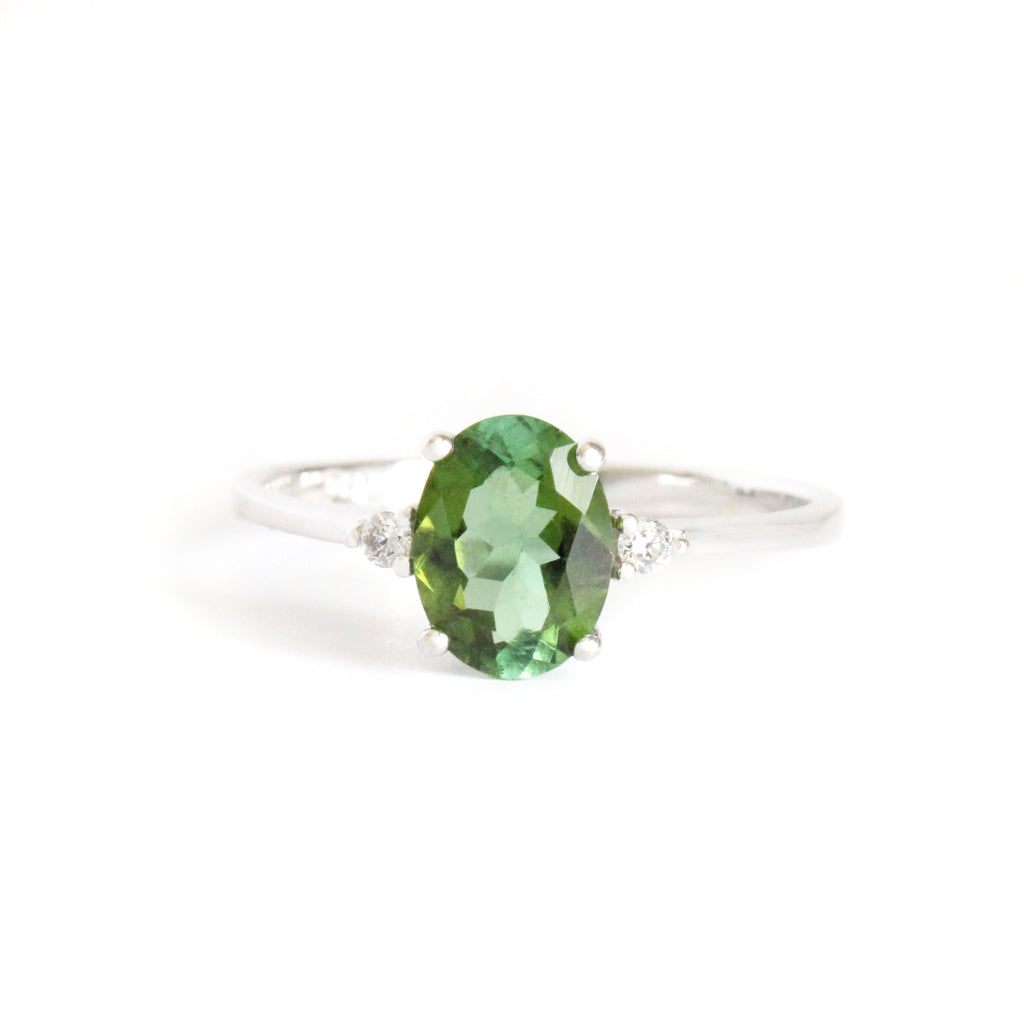 Princess Vibes Oval Cut Green Tourmaline With Diamond Shoulder Highlight Ring
