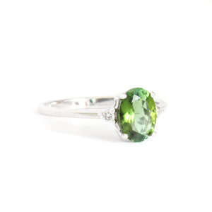 Princess Vibes Oval Cut Green Tourmaline With Diamond Shoulder Highlight Ring
