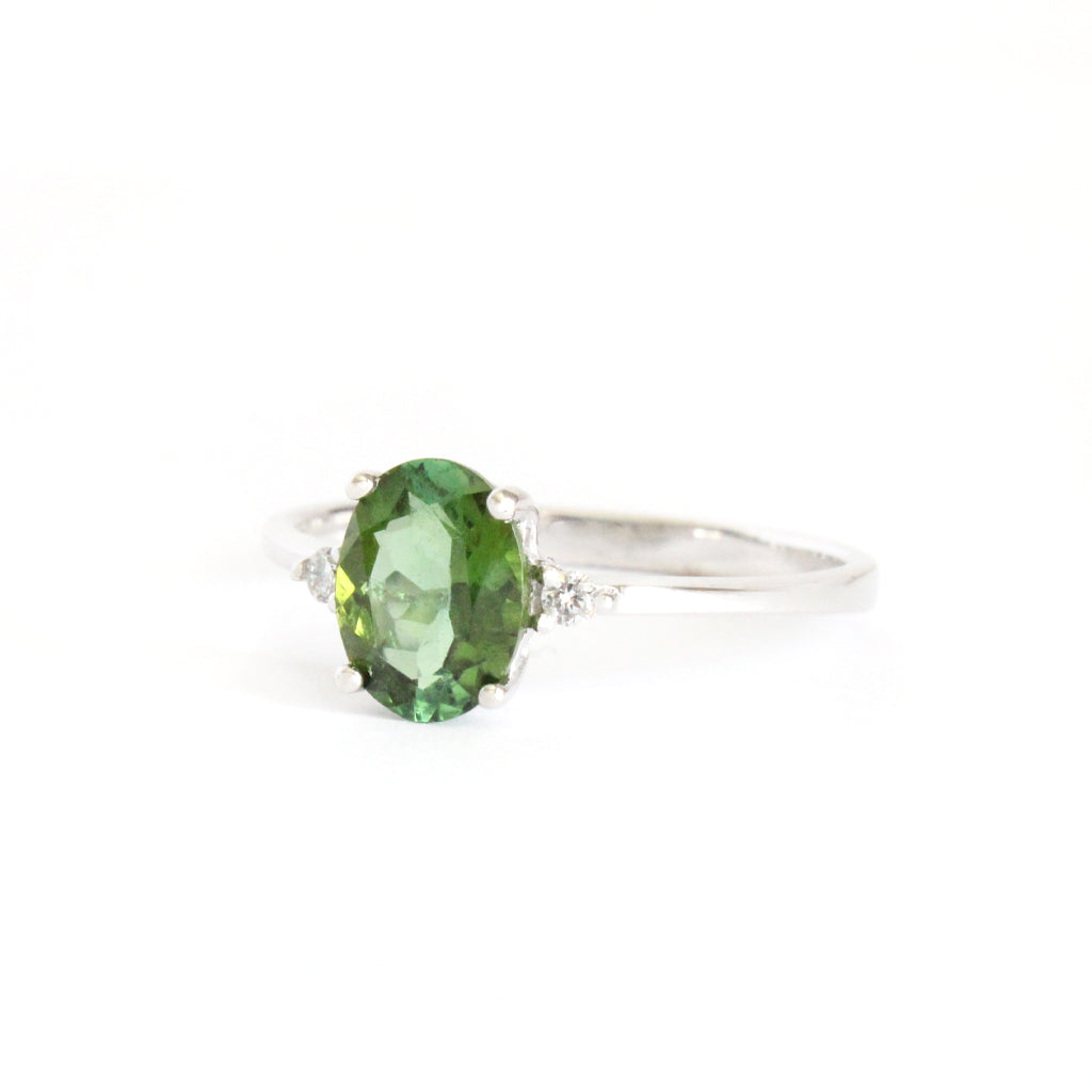 Princess Vibes Oval Cut Green Tourmaline With Diamond Shoulder Highlight Ring