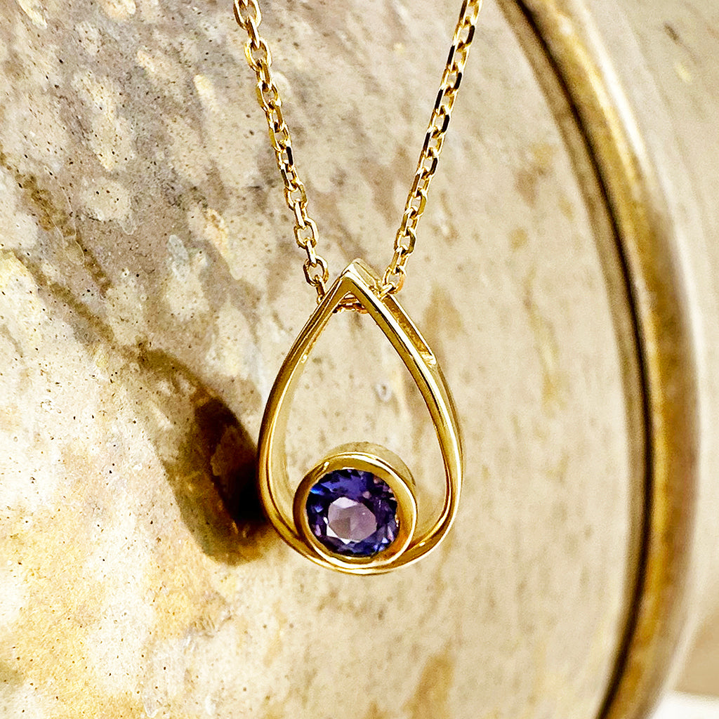 Raindrop Tanzanite and Yellow Gold Pendant