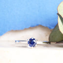 Solitaire sapphire white gold ring