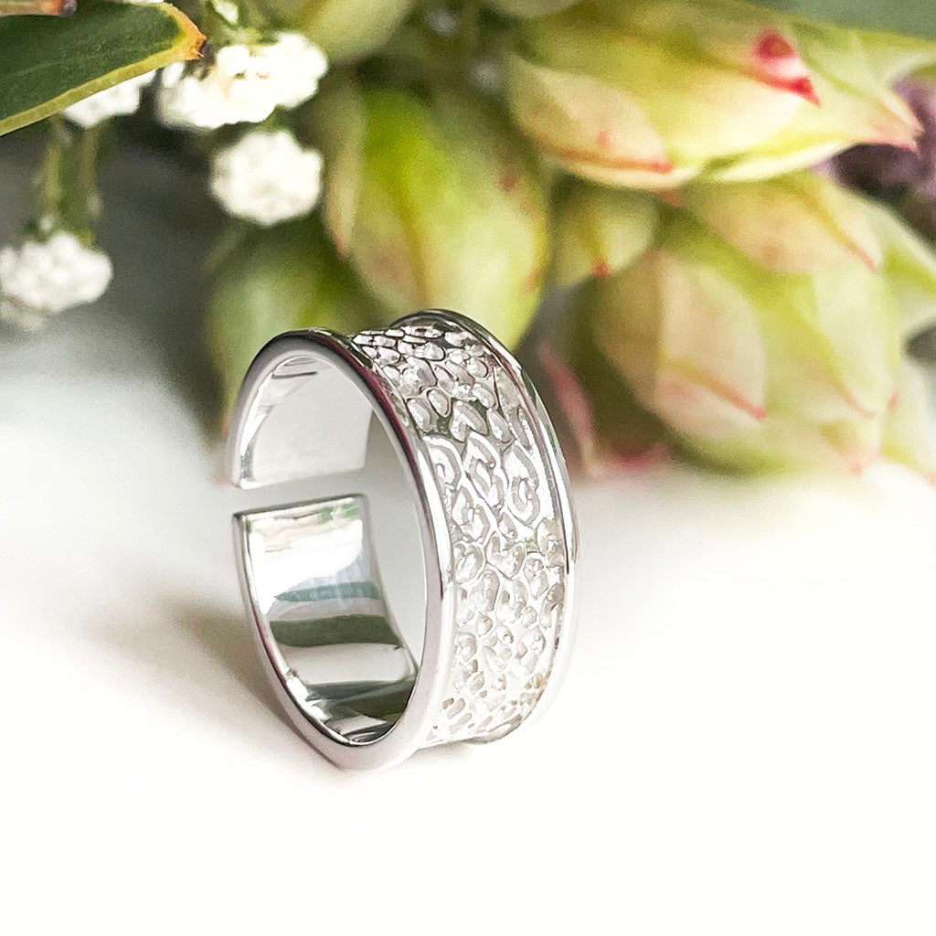 Silver animal print ring