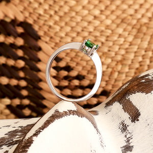 Solitaire Four Claw Round Cut Tsavorite White Gold Band Ring