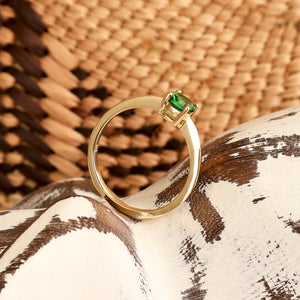 Solitaire Four Claw Round Cut Tsavorite Yellow Gold Band Ring