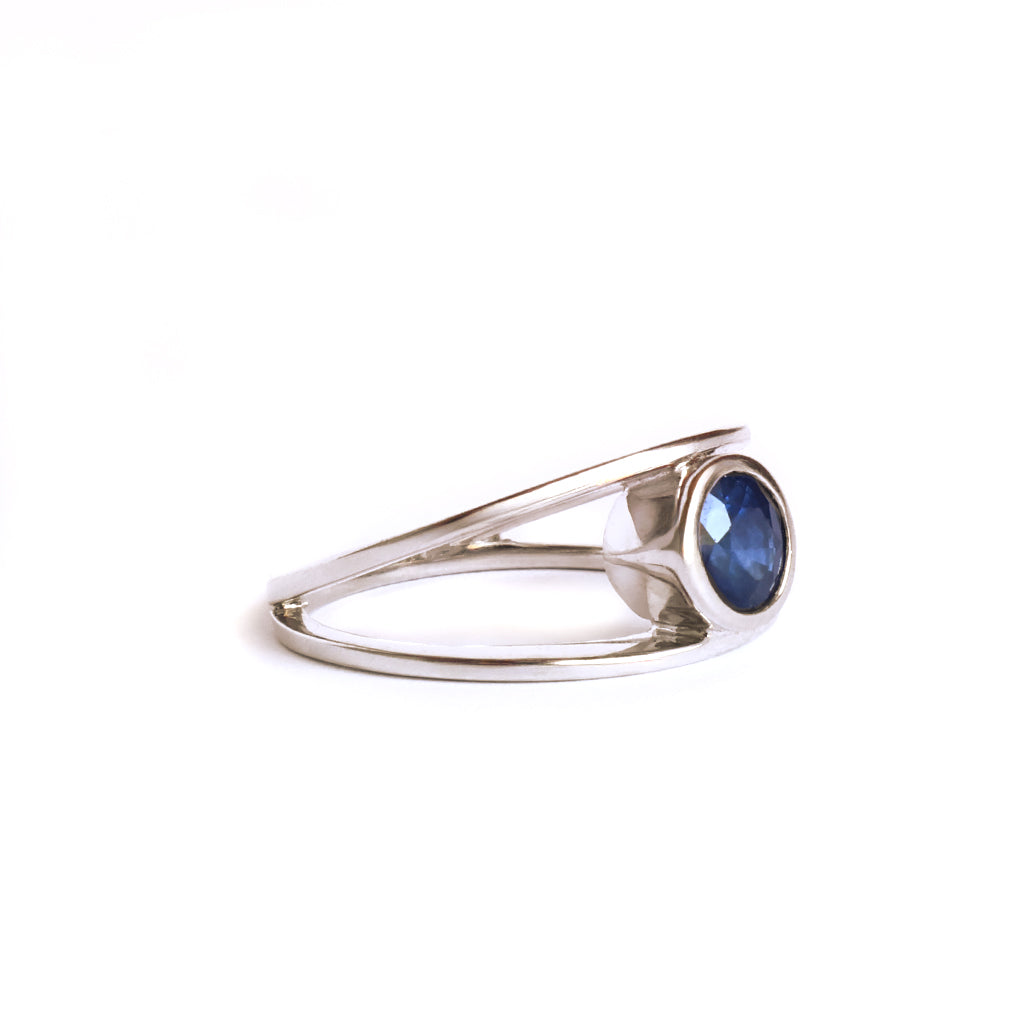 Split Shank Sapphire Round Bezel Set White Gold Ring