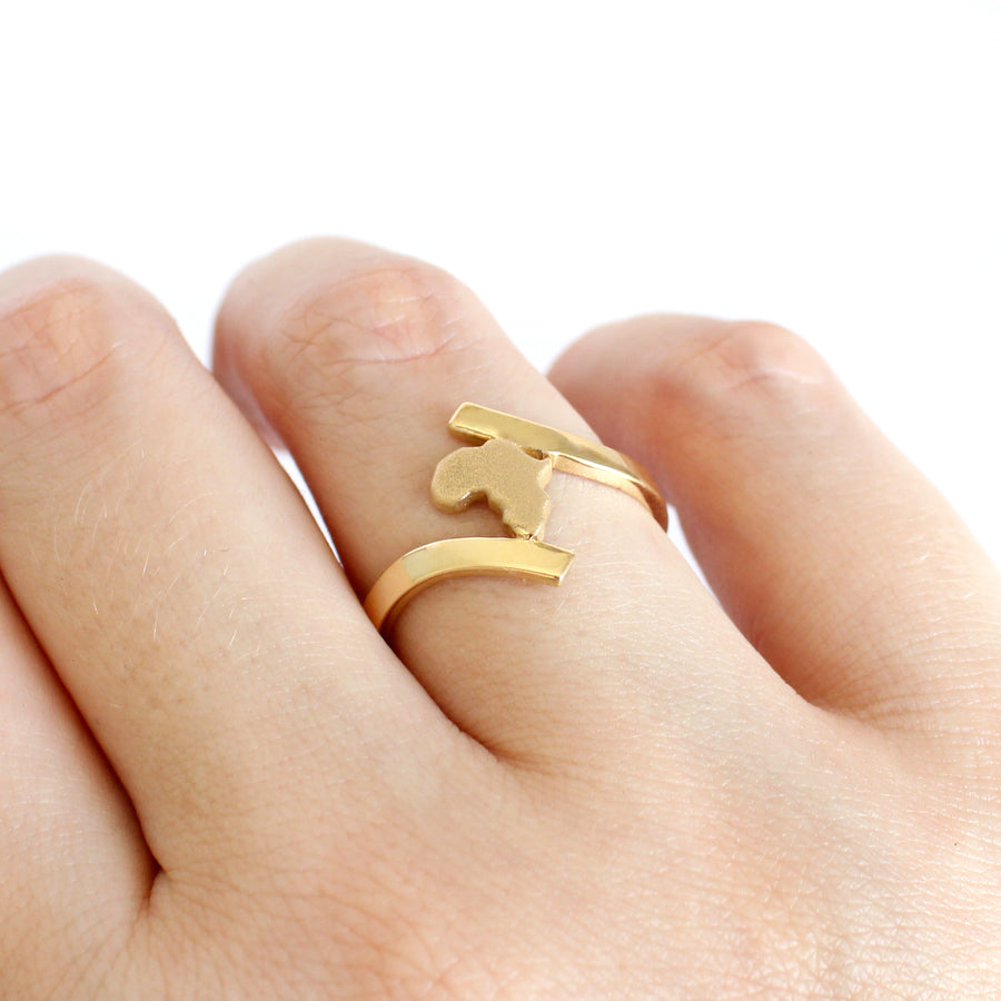 Split Shank Yellow Gold Sandblasted Africa Map Ring - Afrogem Jewellers