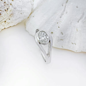 Sublimely Looped Oval White Diamond White Gold Ring