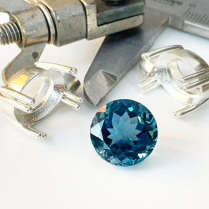 Topaz - London Blue Round Cut - 13.18ct