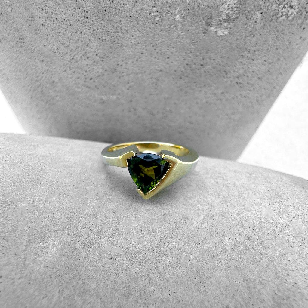 Trilliant Cut Green Tourmaline with Twisted Yellow Gold Band