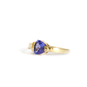 Trilliant Cut Tanzanite with Singular Diamond Accent Yellow Gold Ring