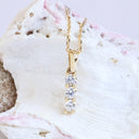 White Diamond yellow gold pendant