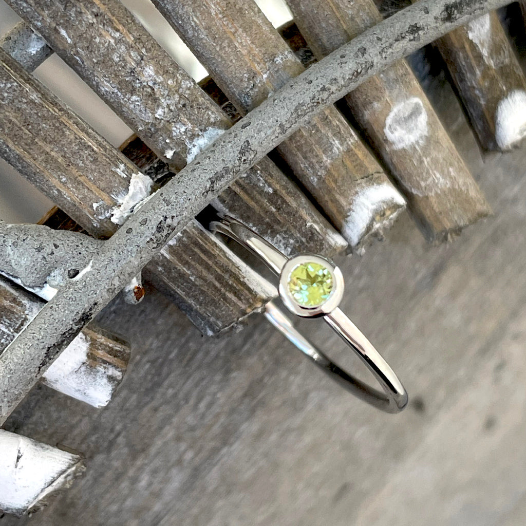 White Gold Bezel Set Peridot Stacking Ring