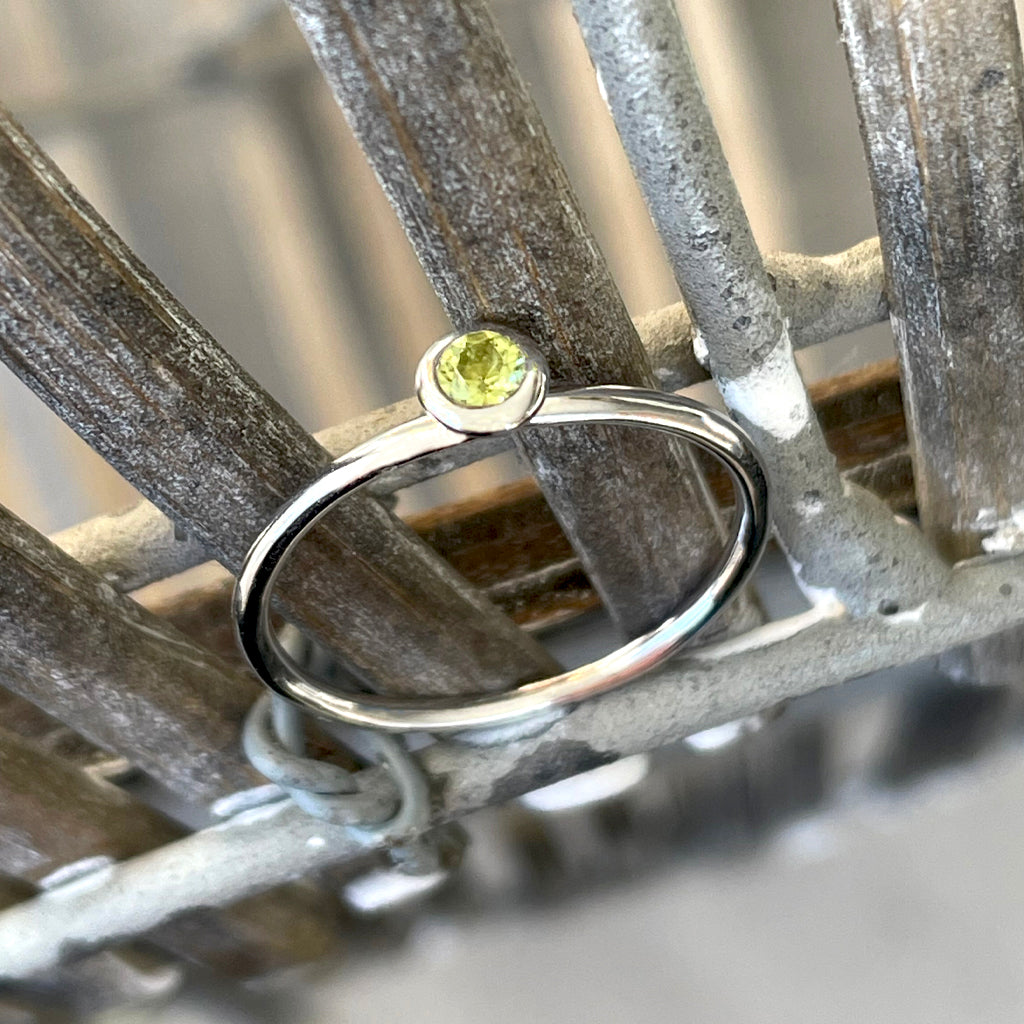 White Gold Bezel Set Peridot Stacking Ring